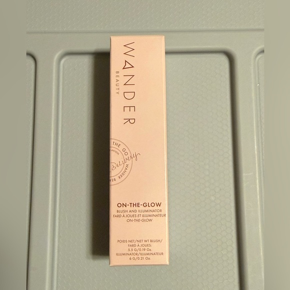 Wander Beauty On-The-Glow Blush and Illuminator - Coral Rose/Nude Glow, NEW - Picture 1 of 6